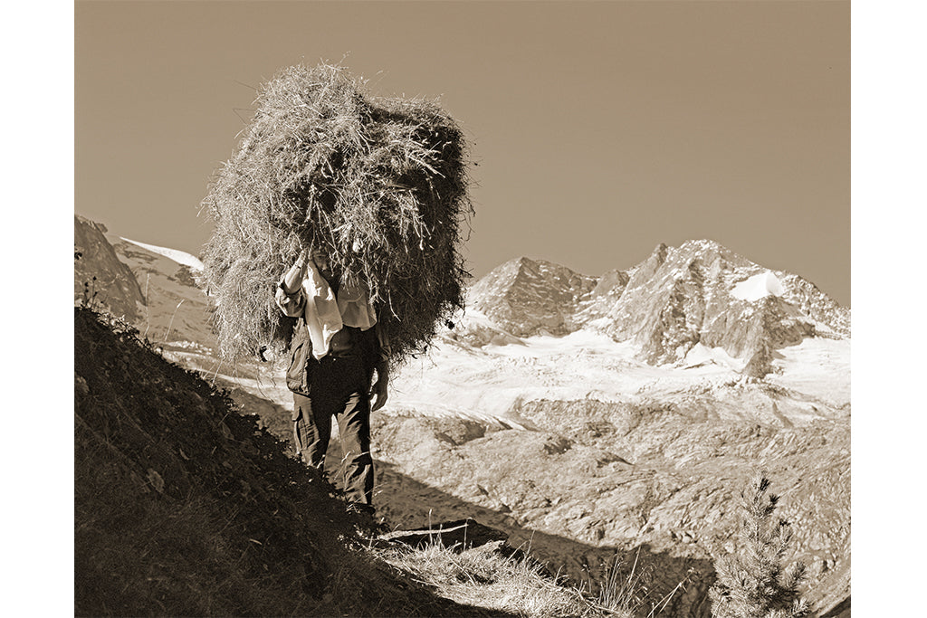 Leinenbild "Heutrager Möseler Zillertal" Sepia