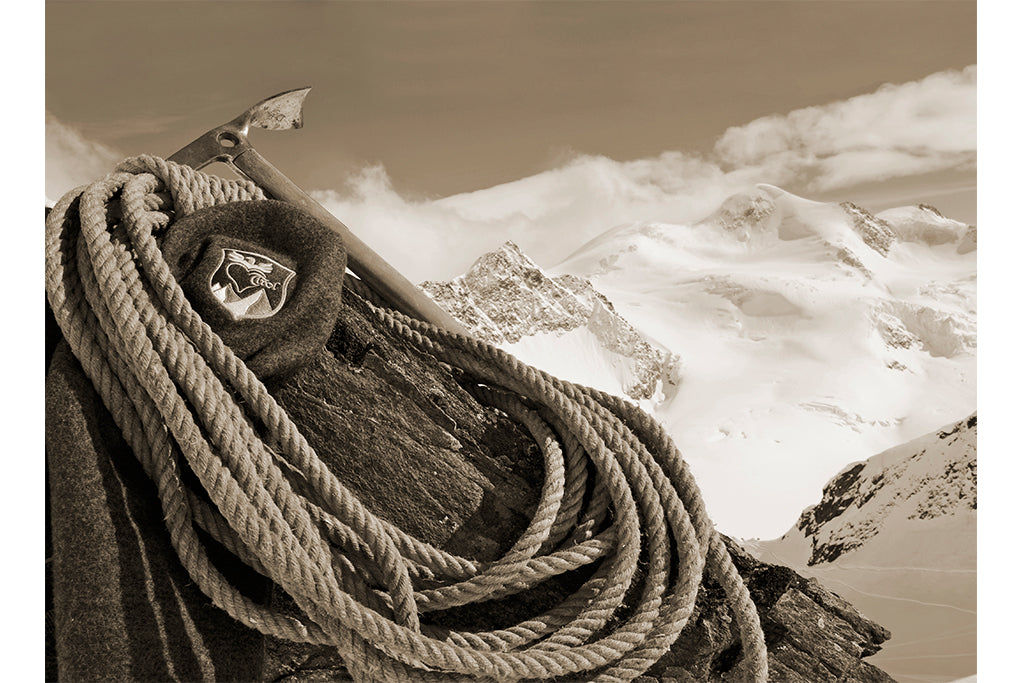 Leinenbild "Nostalgie Seil & Pickel" Sepia